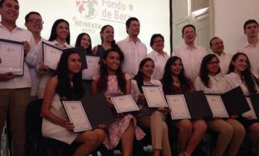 CM beca a 12 jóvenes para estudiar su carrera en el ITESM