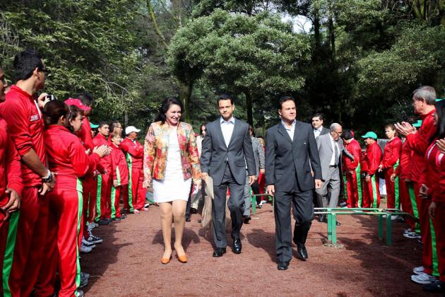 Como parte del 30 aniversario del parque Naucalli, CM y CONADE inauguran gimnasio al aire libre